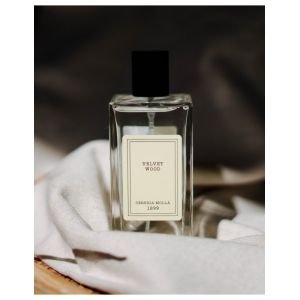 Cereria Molla Velvet Wood kūno dulksna 100 ml