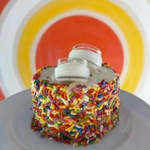 NCLA Sugar Sugar Birthday Cake lūpų šveitiklis 15 ml
