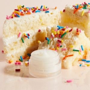 NCLA Balm Babe Birthday Cake lūpų balzamas 10 ml