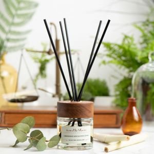Vanilla Blanc Fresh Linen & Bois Precieux difuzorius 100 ml