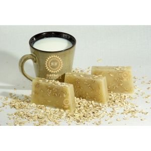 Saules Fabrika Honey And Milk muilas 80 g