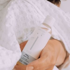 Naïf Baby & Kids Care aliejinis vonios pienelis 100 ml